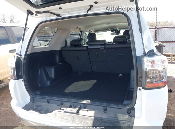 JTERU5JR2R6306175 2024 TOYOTA 4RUNNER White 