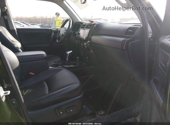 JTERU5JR6M5900637 2021 TOYOTA 4RUNNER Черный Вид салона спереди