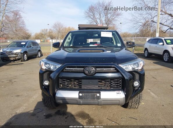 JTERU5JR6M5900637 2021 TOYOTA 4RUNNER Черный Вид щитка приборов