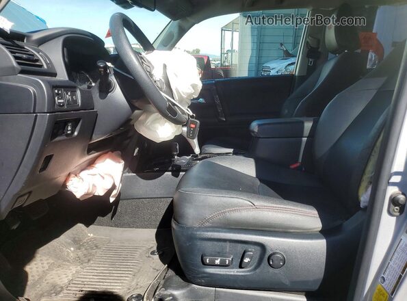 JTERU5JR9M5872607 2021 TOYOTA 4RUNNER Silver Սալոնի դիմացի տեսք