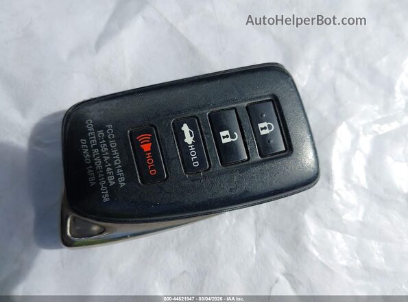 JTHBA1D20H5055231 2017 LEXUS IS 200T White Вид панелі приладів