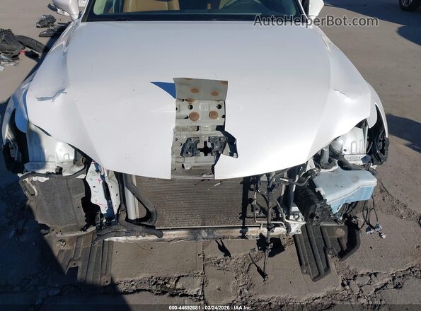 JTHBA1D21G5022673 2016 LEXUS IS 200T White Front view