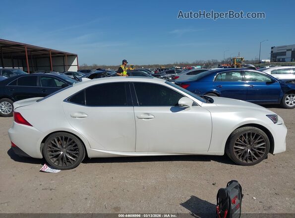 JTHBA1D28H5053565 2017 LEXUS IS 200T White Vista interior trasera