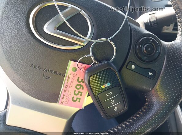 JTHBA1D29G5020024 2016 LEXUS IS 200T White Вид панелі приладів
