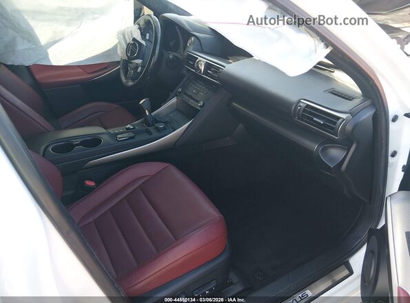 JTHBA1D2XJ5078876 2018 LEXUS IS 300 White წინა სალონის ხედი