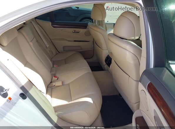 JTHBL5EF4G5139702 2016 LEXUS LS 460 White VIN sticker view