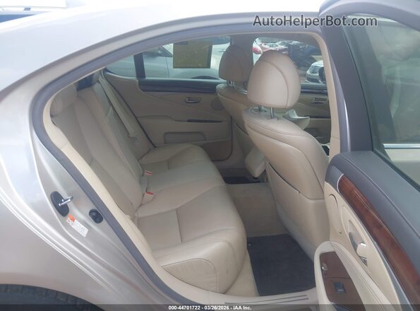JTHBL5EF7G5139984 2016 LEXUS LS 460 Silver Widok naklejki z numerem VIN