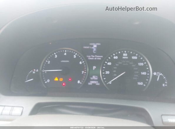 JTHBL5EF7G5139984 2016 LEXUS LS 460 Silver Widok tylnych siedzeń