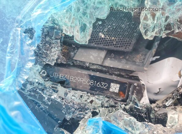 JTHBZ1B29R5081632 2024 LEXUS IS Белый Вид подкапотного пространства