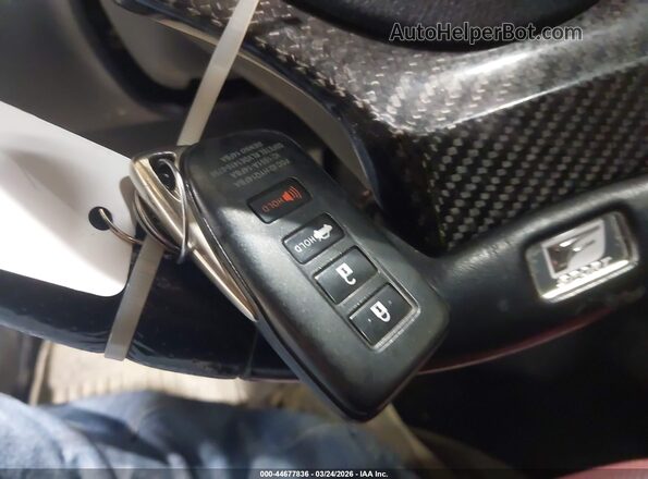 JTHCE1D20H5013084 2017 LEXUS IS 350 Белый Вид панели приборов