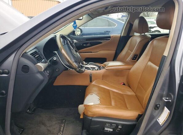 JTHCL5EF6H5028994 2017 LEXUS LS Gray Вид салону спереду