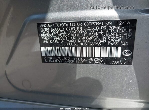 JTHCL5EFXH5028383 2017 LEXUS LS 460 Silver Widok komory silnika