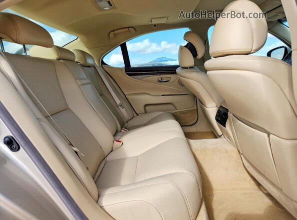 JTHCL5EFXH5029324 2017 LEXUS LS Beige Rear seats view