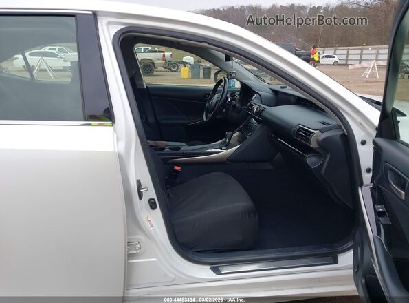 JTHCM1D2XH5017887 2017 LEXUS IS 300 White Vista interior delantera