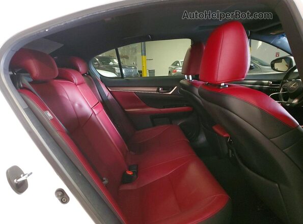 JTHCZ1BLXJA010254 2018 LEXUS GS Белый Вид задних сидений