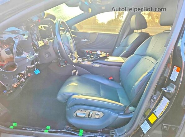 JTHD51FF2N5017556 2022 LEXUS LS Черный Вид салона спереди