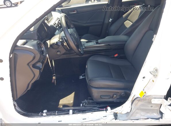 JTHDA1D21P5125519 2023 LEXUS IS 300 White Vista interior delantera