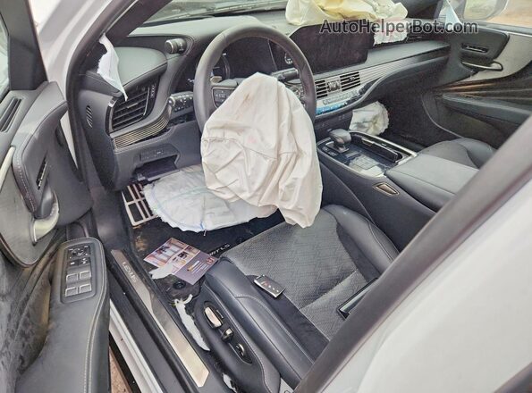 JTHF51GF6P5011639 2023 LEXUS LS White Widok deski rozdzielczej