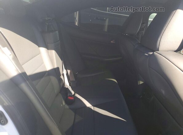 JTHGA1D20L5103213 2020 LEXUS IS White Vista de los asientos traseros