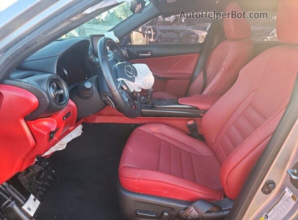 JTHGZ1B20P5067279 2023 LEXUS IS Серебряный Вид салона спереди