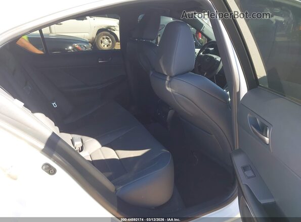 JTHGZ1B26S5092552 2025 LEXUS IS 350 White Vista de la etiqueta del VIN