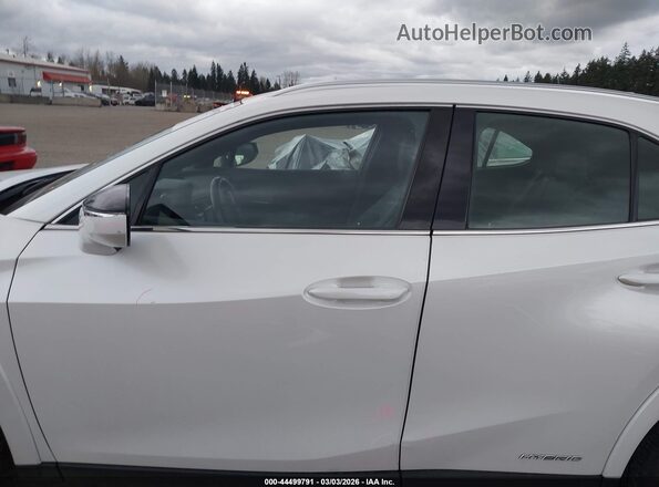 JTHL9JBH7N2056474 2022 LEXUS UX 250H White 