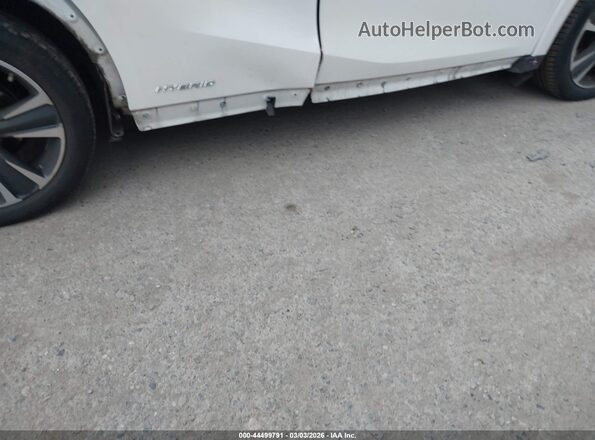 JTHL9JBH7N2056474 2022 LEXUS UX 250H White 