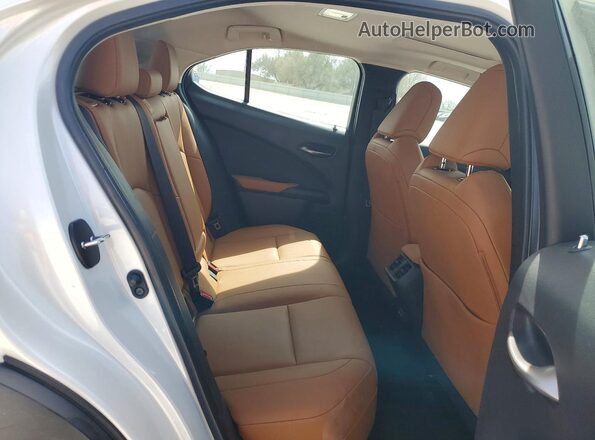 JTHP3JBH7M2040678 2021 LEXUS UX White Rear interior view