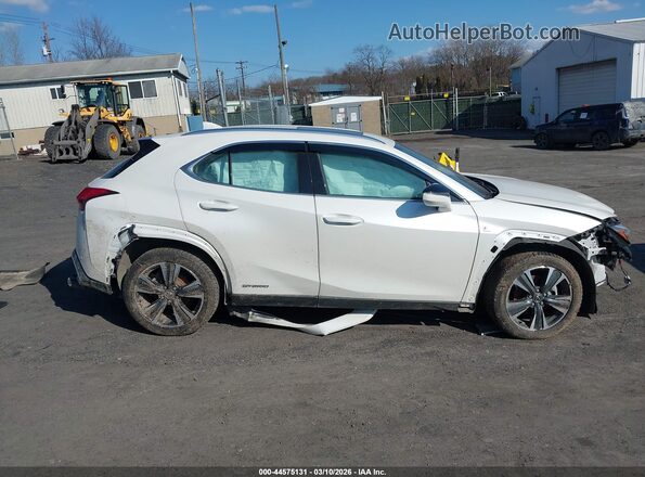 JTHP9JBH1N2056293 2022 LEXUS UX 250H White Widok wnętrza z tyłu