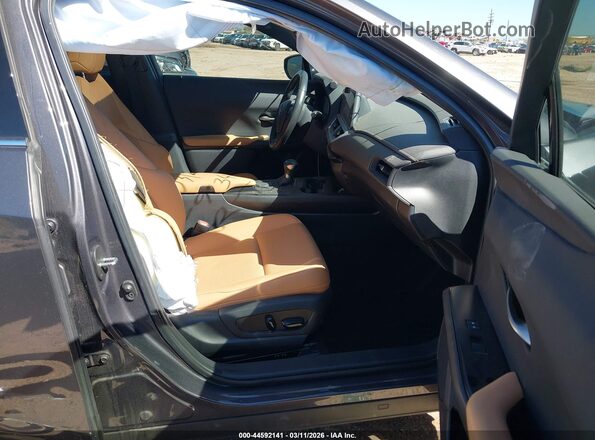 JTHP9JBH1P2070410 2023 LEXUS UX 250H Gray Widok wnętrza z przodu