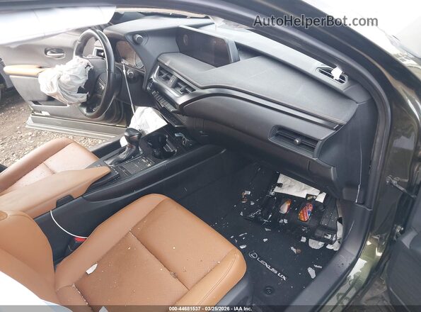 JTHP9JBH5N2055874 2022 LEXUS UX 250H Green Widok wnętrza z przodu