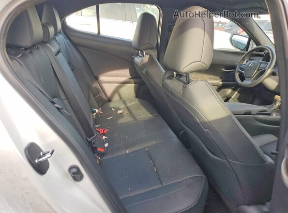 JTHP9JBH6L2032584 2020 LEXUS UX White Вид задніх сидінь