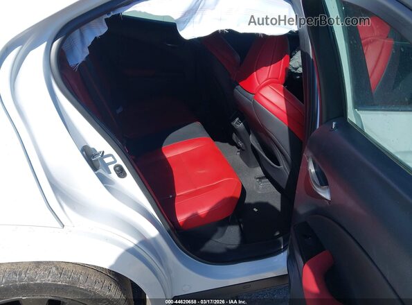 JTHR9JBH6N2062020 2022 LEXUS UX 250H White VIN կոդի պիտակի տեսք