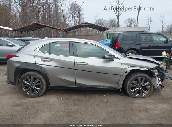 JTHU9JBH4K2000492 2019 LEXUS UX 250H Silver Widok wnętrza z tyłu