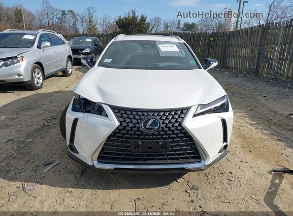 JTHUCJDH5S2008745 2025 LEXUS UX 300H White Rear interior view