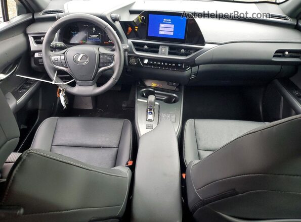 JTHUCJDH6S2012285 2025 LEXUS UX Gray Widok deski rozdzielczej