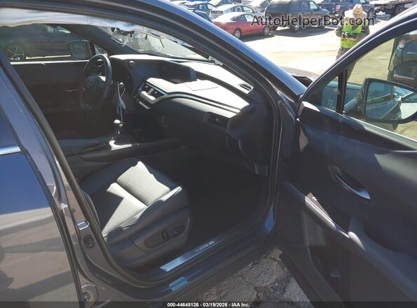 JTHX3JBH2N2046762 2022 LEXUS UX 200 Gray Front interior view