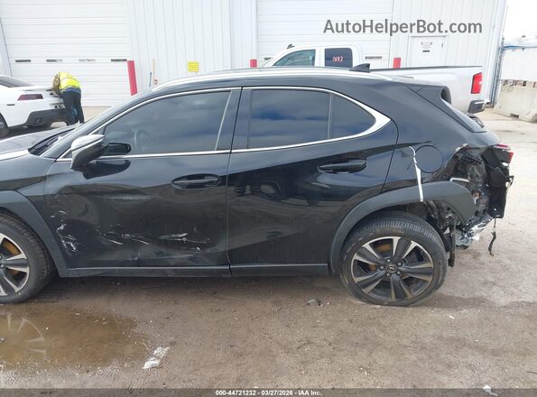 JTHX3JBH3N2056135 2022 LEXUS UX 200 Black Widok z przodu