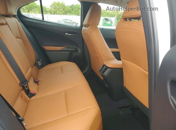 JTHX3JBH8M2040396 2021 LEXUS UX White Rear interior view
