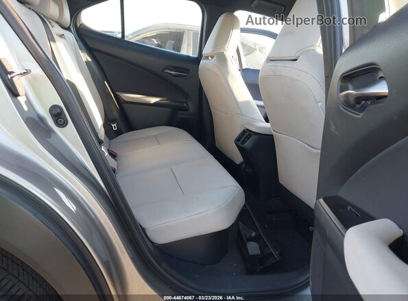 JTHX9JBH0M2054100 2021 LEXUS UX 250H Silver VIN կոդի պիտակի տեսք