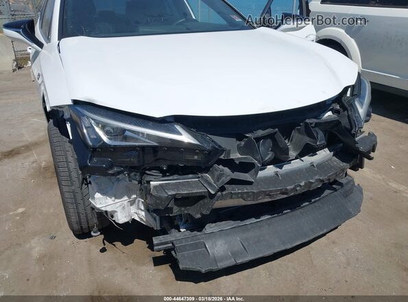 JTHY3JBH1K2006480 2019 LEXUS UX 200 White Widok z przodu