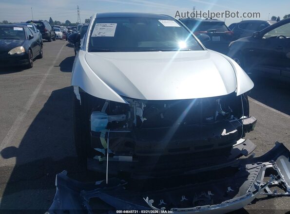 JTJAAAAB3PA007064 2023 LEXUS RZ 450E White Widok z przodu