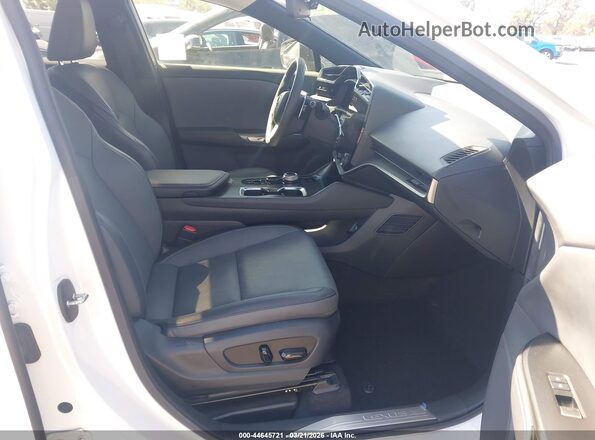 JTJAAAAB3PA007064 2023 LEXUS RZ 450E White Widok wnętrza z przodu