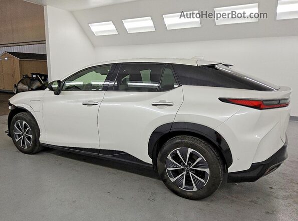 JTJAAAAB9PA012401 2023 LEXUS RZ White უკანა მარცხენა