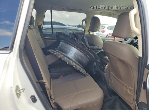 JTJAM7BX2P5371439 2023 LEXUS GX White Rear seats view