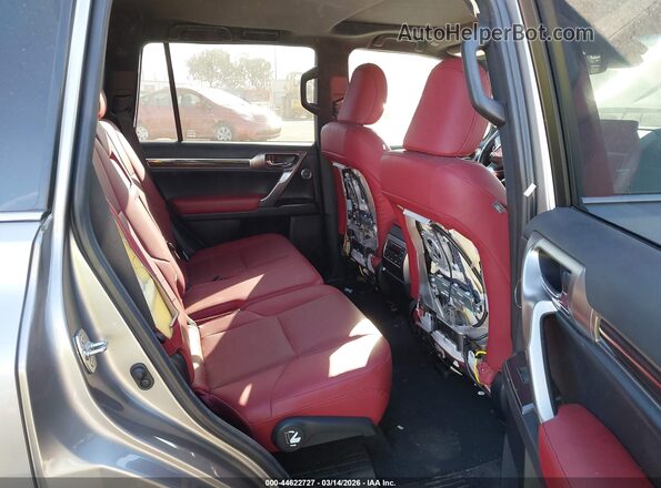 JTJAM7BX3P5384863 2023 LEXUS GX 460 Gray Vista de la etiqueta del VIN