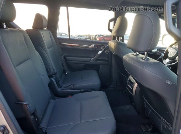 JTJAM7BX5P5350911 2023 LEXUS GX Silver Widok wnętrza z tyłu