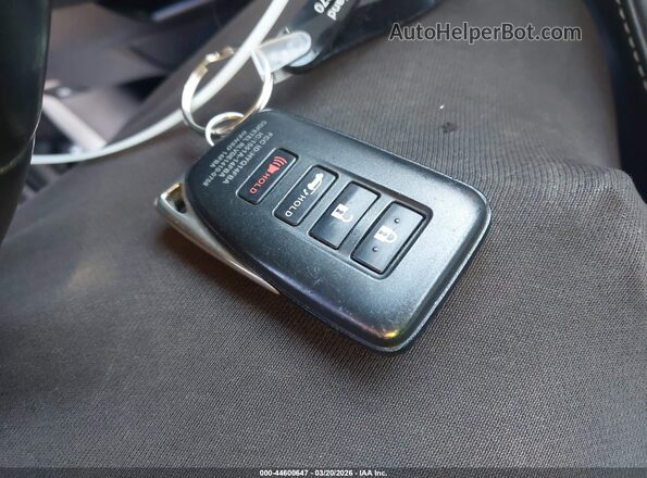 JTJBJRBZXJ2093053 2018 LEXUS NX 300H Серебряный Вид панели приборов