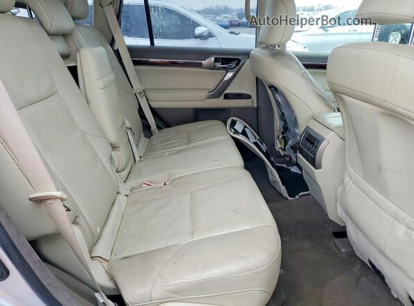 JTJBM7FX7G5146402 2016 LEXUS GX Серебряный Вид задних сидений