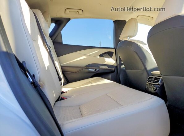 JTJCHMAA4R2014700 2024 LEXUS RX White Вид задньої частини салону